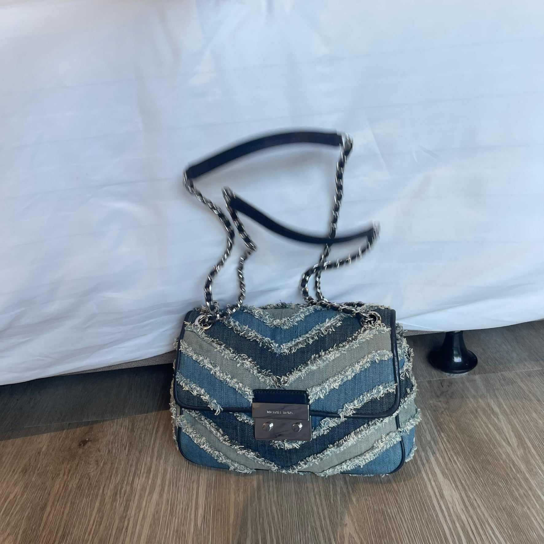 MICHAEL KORS SLOAN DENIM CHEVRON SHOULDER BAG
