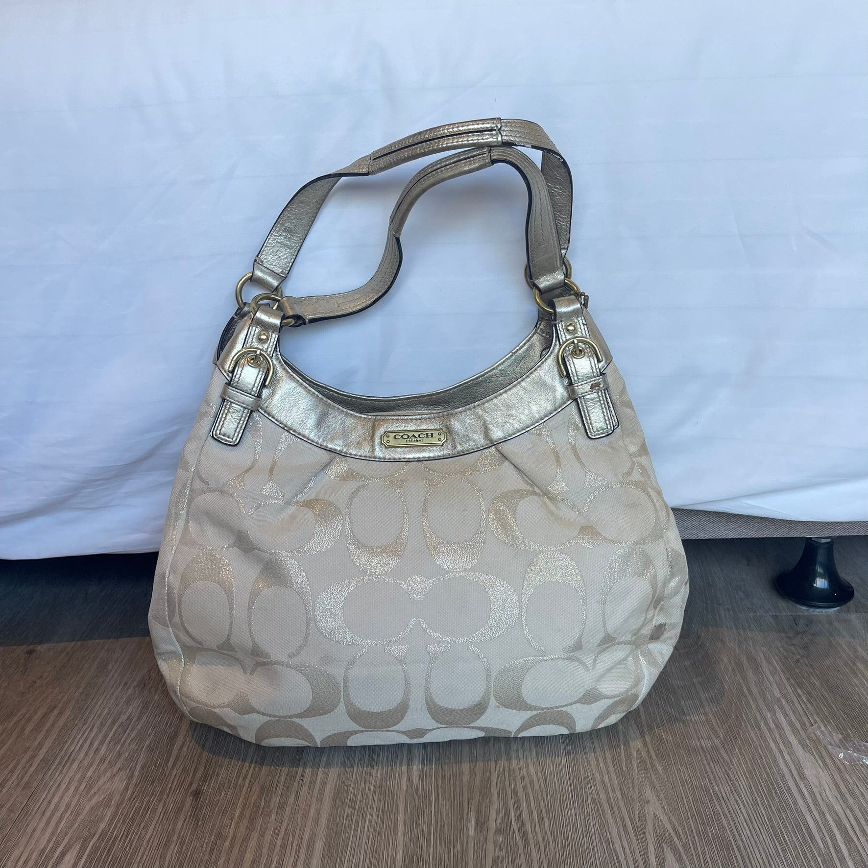 Coach Madison Op Art Metallic Outline Maggie Shoulder Bag F20584