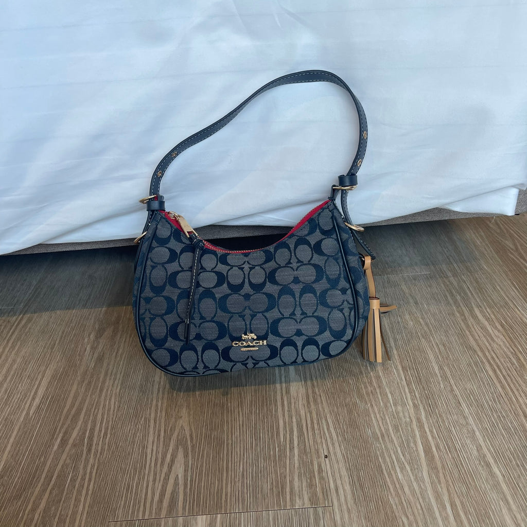 Authentic Coach bags Kleo Hobo - Signature Chambray