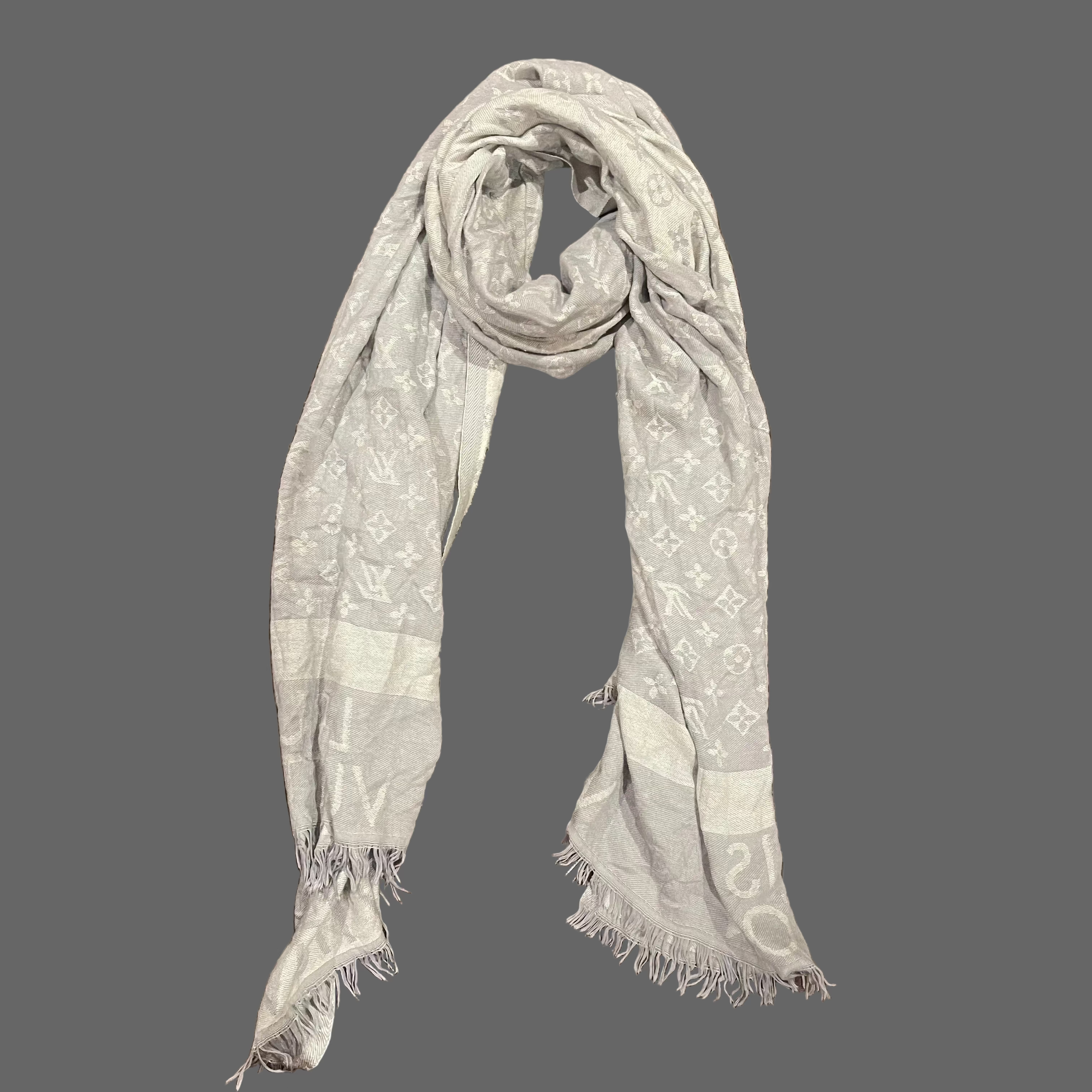 Louis Vuitton scarf - Grey
